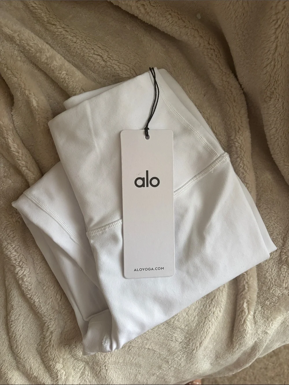 ALO Yoga White Airbrush Performance Leggings 7/8 High-Waist